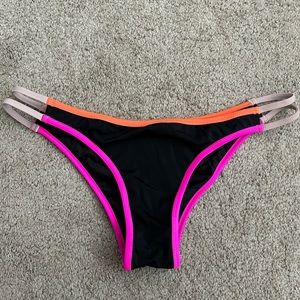 Victoria’s Secret cheeky bikini bottom